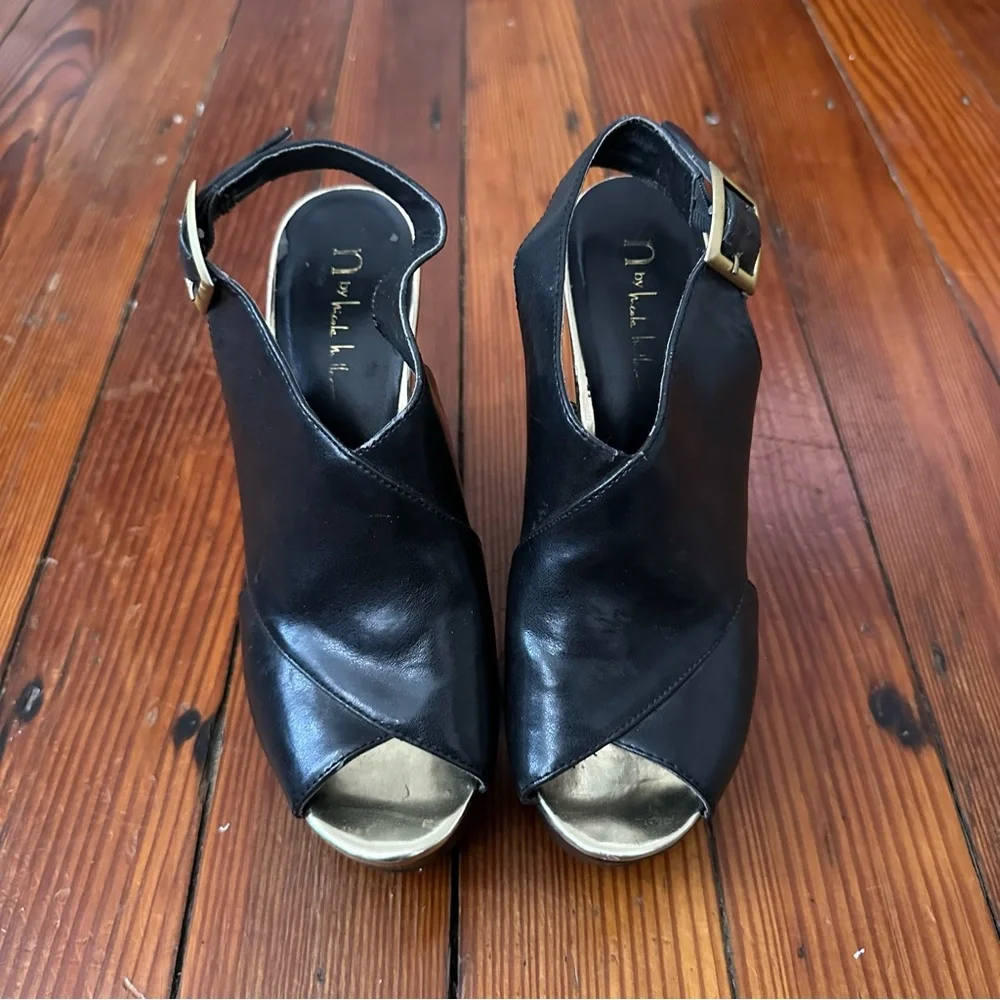n by Nicole Miller vegan leather open toe wedges 8